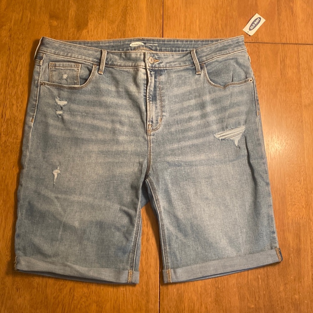 Old Navy Bermuda Short mid-rise